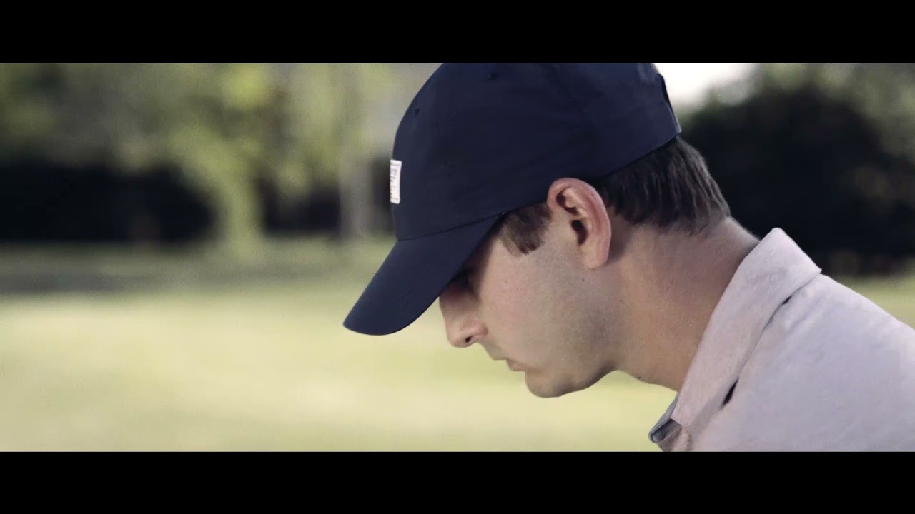 Distracted Golfing Can Ruin Your Game
